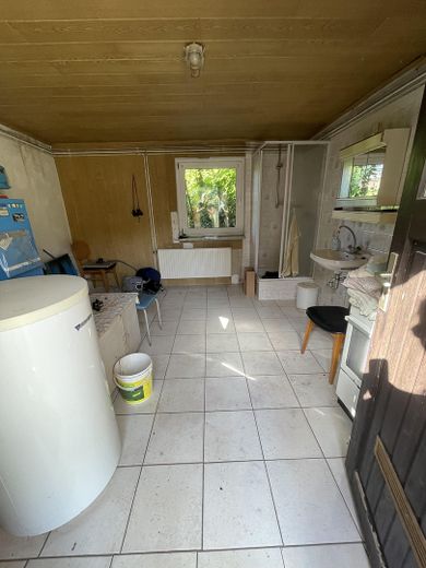 Haus mit Baugrundstück in Top Ortslage – Heizung Nebengebäude