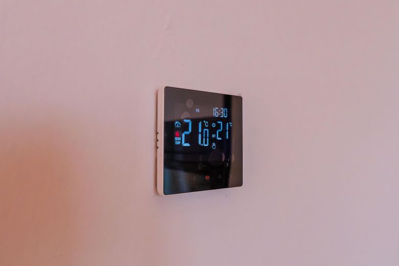 Frisch saniert & bezugsfertig I 3-Zimmer I Einbauküche I riesiger Sonnenbalkon - von privat – Detail Thermostat