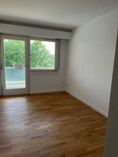Casa progettata da un architetto a mezza collina – Zimmer 1