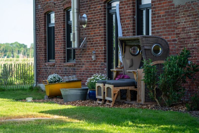 Historisches Landhaus in nahezu einzigartiger Alleinlage 
8.763 m² Grundstück | Energieklasse A – Eine Oase zum Abschalten