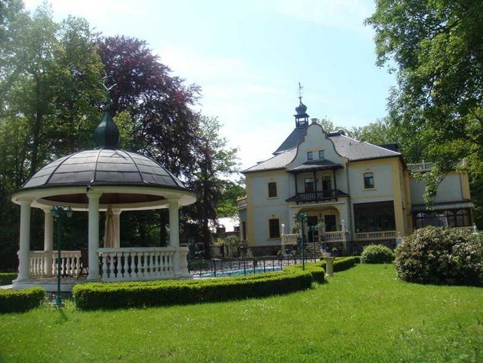 Pavillon & Jagschloss