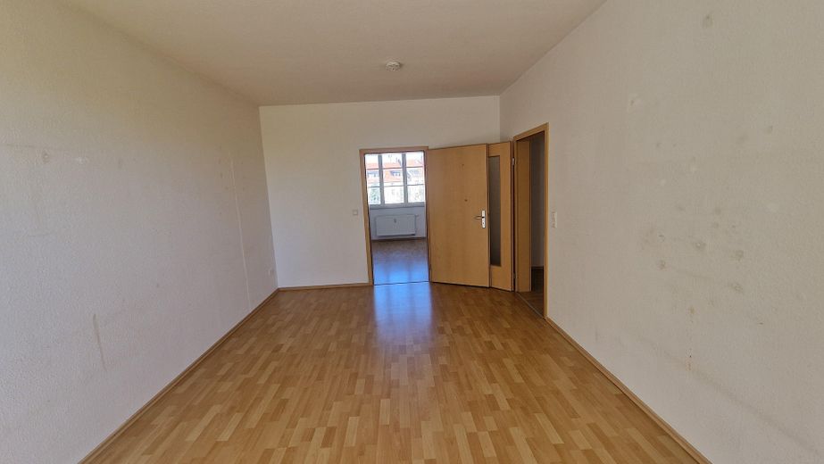 3ZKB in Leipzig Stötteritz mit Blick auf das Völkerschlachtdenkmal – Wohnzimmer
