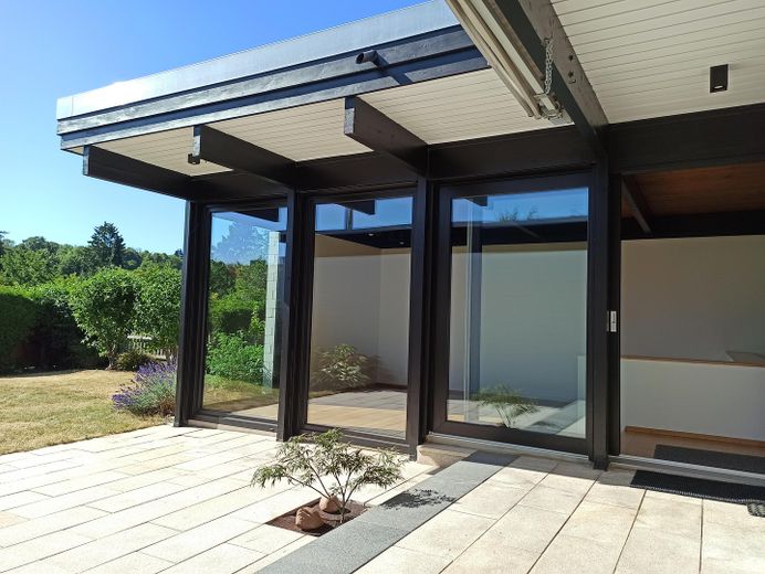 Terrasse und Wohnzimmer