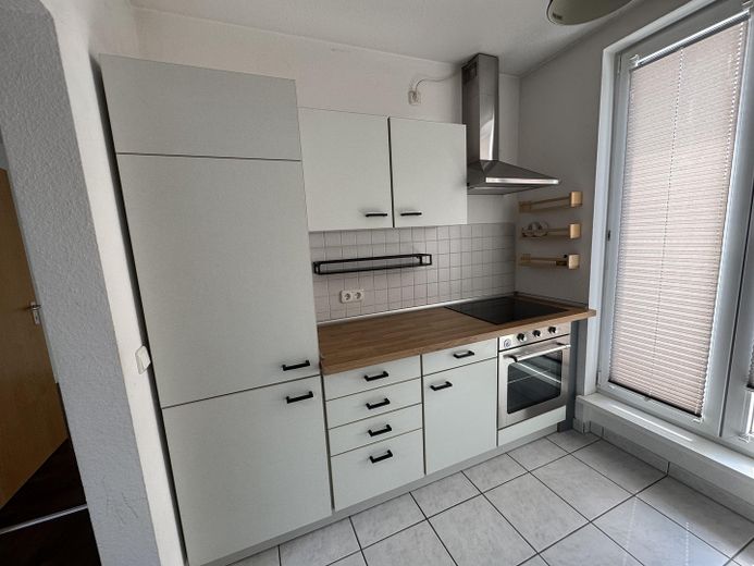 stilvolle 2-Zimmer-DG-Wohnung mit beeindruckender Raumhöhe - zentral in Mz-Kastel, von privat – Foto 6