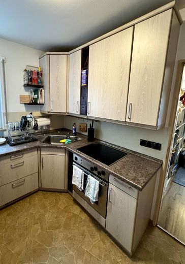 1,5 Zimmerwohnung mit Balkon, Aufzug und Garagenstellplatz in Blaustein-Klingenstein – Küche