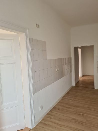 Neu sanierte, wunderschöne Altbauwohnung in zentraler Lage – Küche