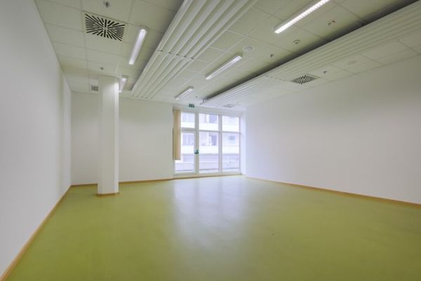 Repräsentative Gewerbefläche mit Dachterrasse in zentraler Lage!