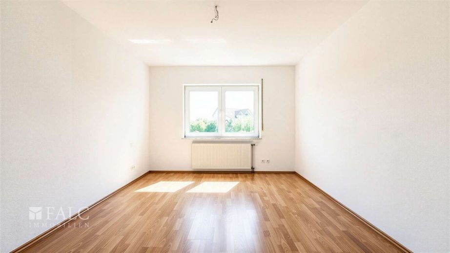 Wohnen mit Weitblick: 3 Zimmer, Balkon, 2 Stellplätze &amp; Blick ins Grüne – Kinderzimmer