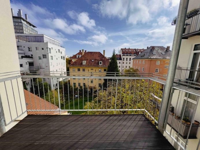 Blick v. Balkon Müllerstr. 