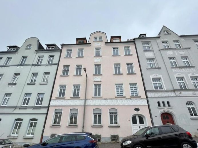 Große 3 Raum-Wohnung mit Balkon und Weitblick über die Stadt! – Foto 1