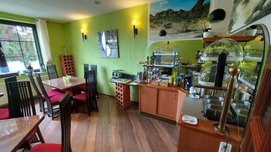 Hotel garni - Kauf oder Pacht ? Ihre Zukunft in der Hotellerie / evt. Altenpflege – Gastraum 2 