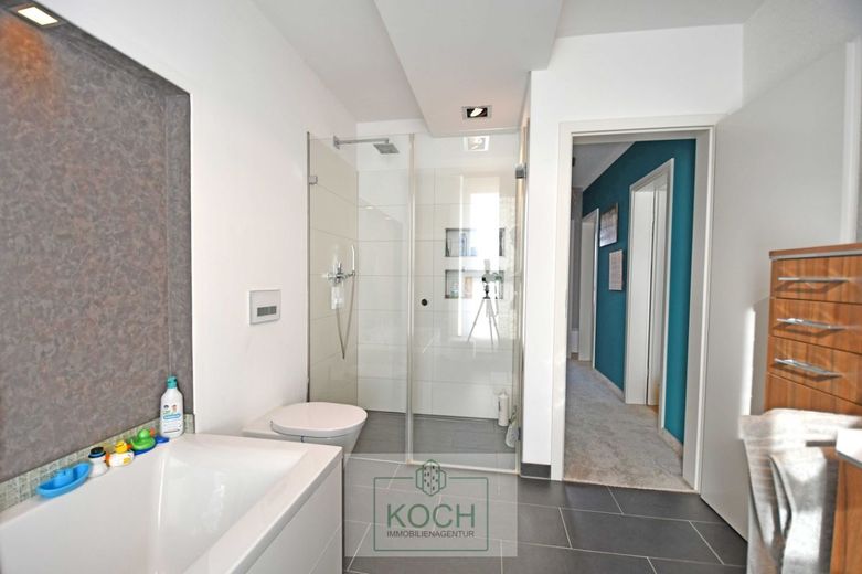 PROV.FREI -  Townhouse an der Havel - einziehen und wohlfühlen – Badezimmer2_OG