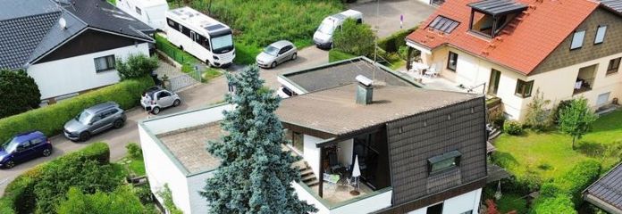 Architektenhaus mit Galerie, Einliegerwohnung und traumhaftem Garten
