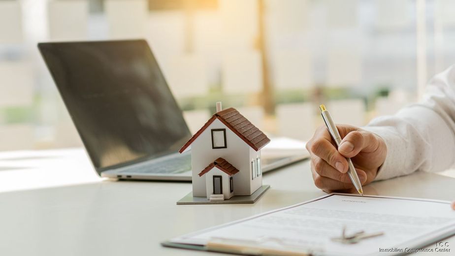 Start in ein erfolgreiches und wohlhabendes Jahr
Wohn- und Geschäftshaus mit ca. 4,42 % Rendite 
Mietverträge mit bis zu 15 Jahre langer Laufzeit – ICC - Immobilien Competence Center