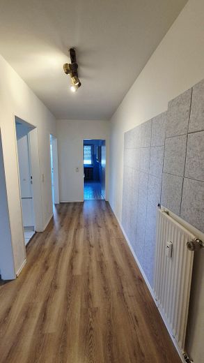 Luminoso appartamento di 2 locali ristrutturato, in una zona residenziale attraente – Foto 11