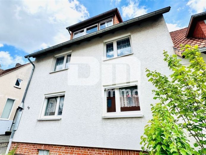 Casa bifamiliare modernizzata con zona maisonette in posizione panoramica da sogno + garage / terrazza – Photo 1