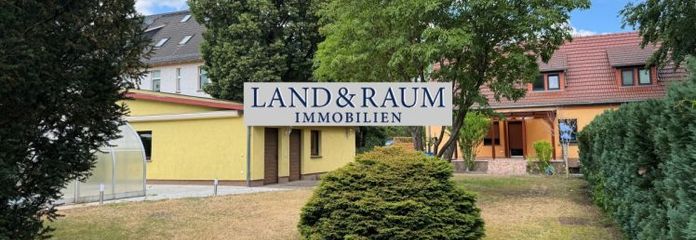 Große Doppelhaus-Hälfte mit sonnigen Grundstück in Beelitz Heilstätten