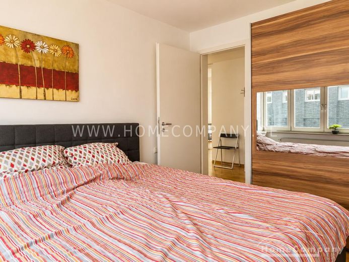 Großzügig geschnittene 3-Zimmer-Wohnung mit Balkon in der Maxvorstadt – 7e51c6b6da4b23fb1038d098eaeb0e9965e1df36.jpg