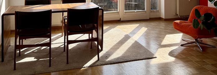 Bezugsfrei in Flingern: 1-Zimmer-Wohnung mit Balkon, Keller und Tiefgarage – Wohnraum