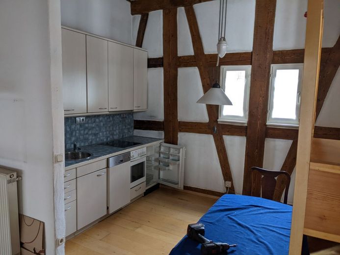 Charmante 2 Zimmer Wohnung – 006-Küche und Essplatz