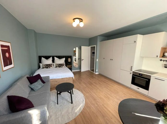 Voll möbliertes 1-Zimmer Wohnung nahe Helmholtzplatz – 09.Bett