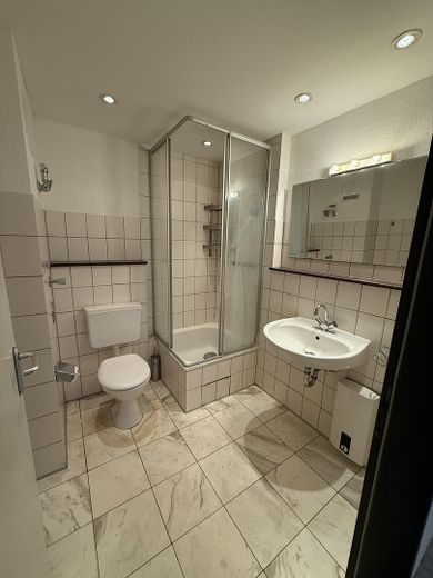Maisonette-Charme unterm Dach – ruhige Lage in Grevenbroich – Foto 7