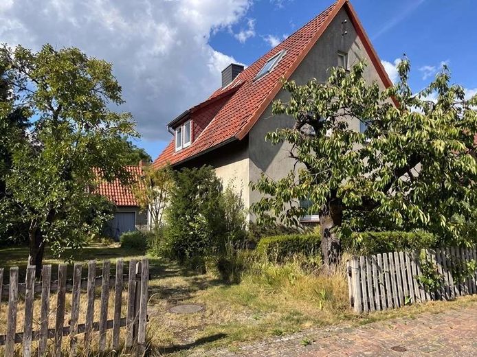 Eldingen - Verborgene Perle: Einfamilienhaus + Garten + Obstbäume - wer erweckt mich zu neuem Leben – Aussenansicht 5