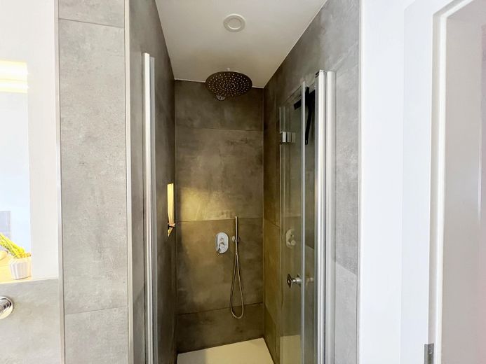 Dusche