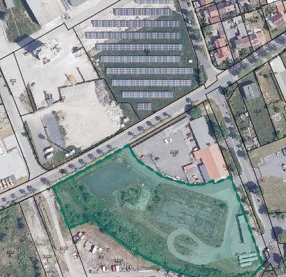 9.937 m² क्षेत्रफल वाला आकर्षक व्यावसायिक भूखंड, रुडोल्श्टाट में केंद्रीय रूप से स्थित।
