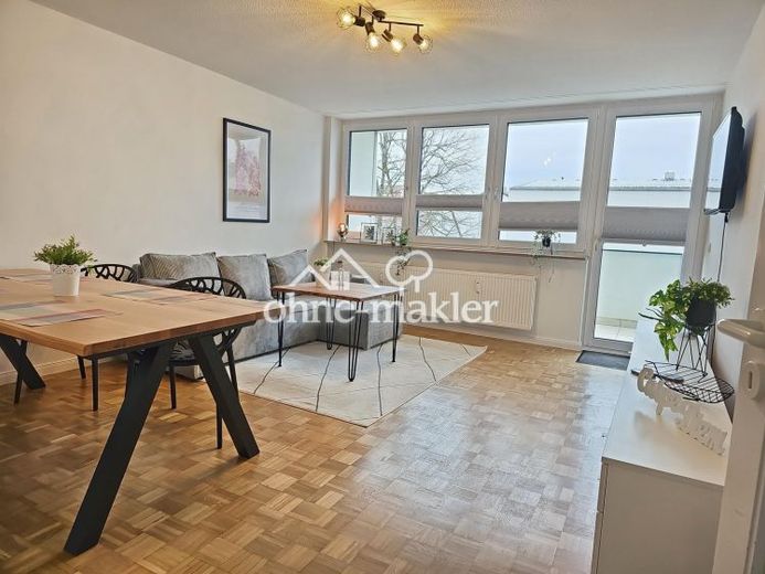 modern gemeubeld 4-kamerappartement op een centrale locatie in Germering – Foto 1