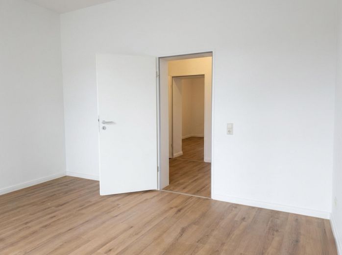 Bello appartamento di 2 locali ristrutturato al piano terra – Foto 4