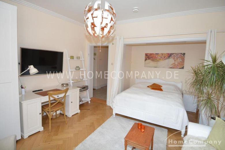 Kiel, Blücherplatz’ta çok güzel döşenmiş şehir dairesi – d940b3a00b56ece5b656ea5d22515d1072d2f69b.jpg