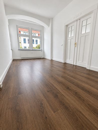 Period-building dream, first occupancy after renovation, 3 rooms, balcony & prime location in Stadtfeld – Zimmer 1