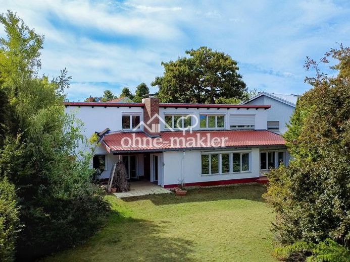 Villa en una ubicación privilegiada de Wo- Herrnsheim con un gran jardín A + – Foto 1