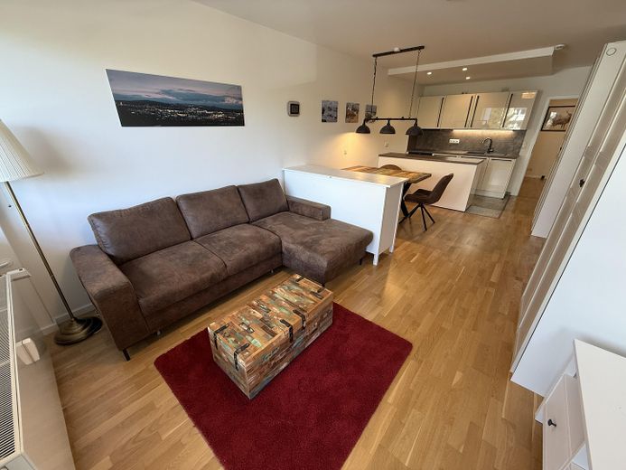 Exklusives Apartment in begehrter Wohnlage - Provisionsfrei direkt vom Eigentümer – Wohnraum 1