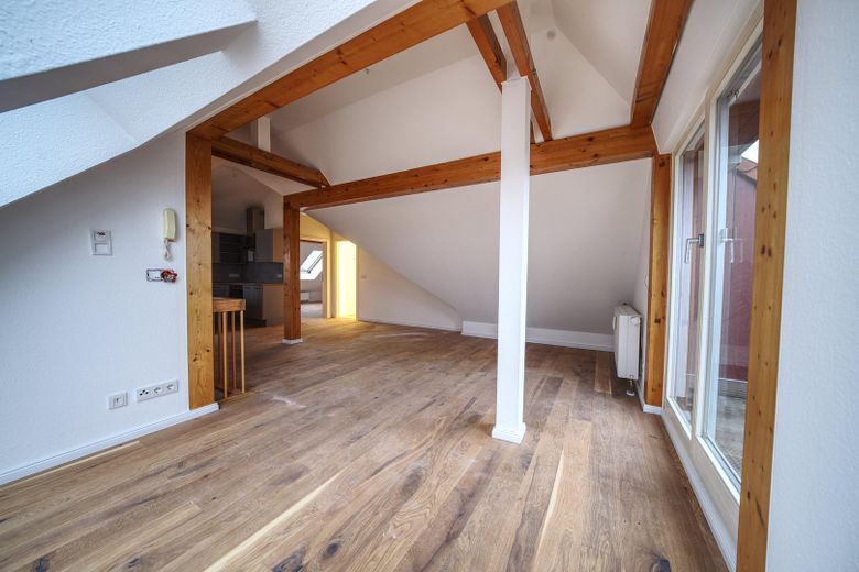 Lutherstraße: 2-Zimmer-Maisonette, fugenloses Bad, tolle Aussicht, Nobilia EBK – Foto 14