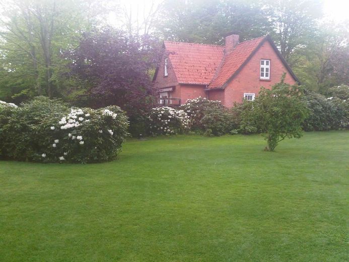 Landhaus auf dem Strampenhof im Zentrum von Bad Bevensen – Park Ostseite