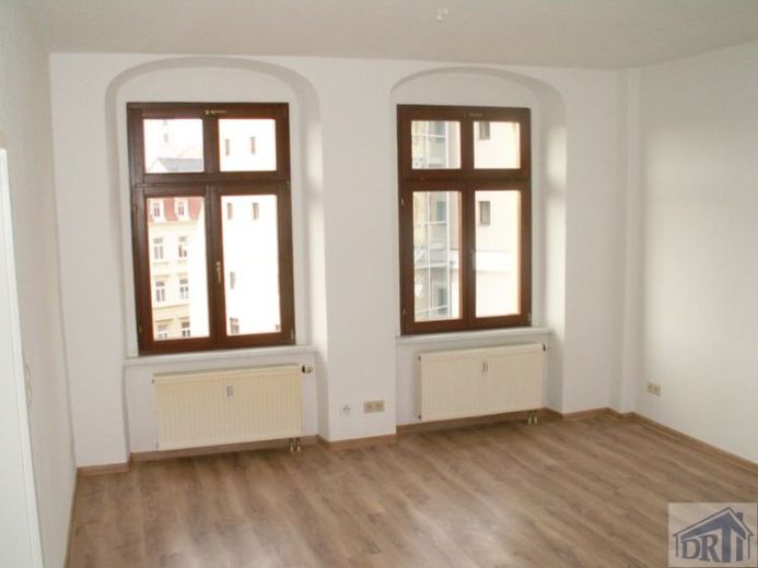 Großzügige Dachgeschosswohnung mitten im Zentrum – Foto 1