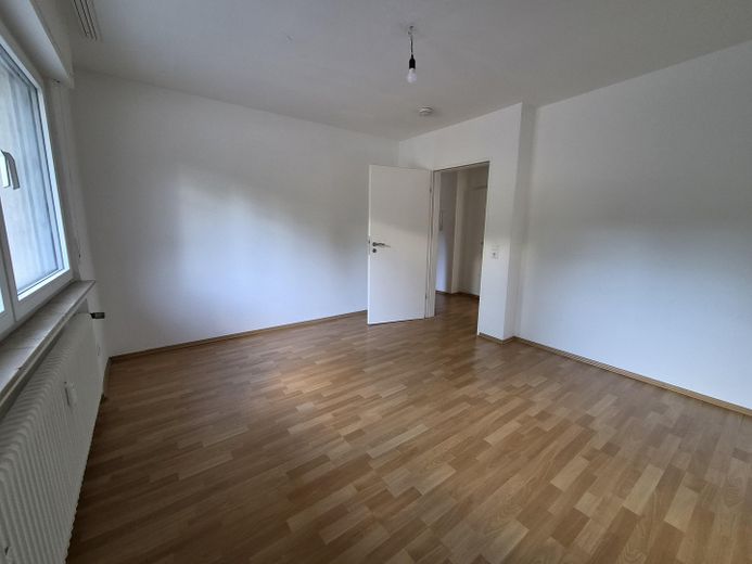 Attraktive 2-Zimmer-Eigentumswohnung mit EBK, sofort bezugsfrei! – Schlafzimmer
