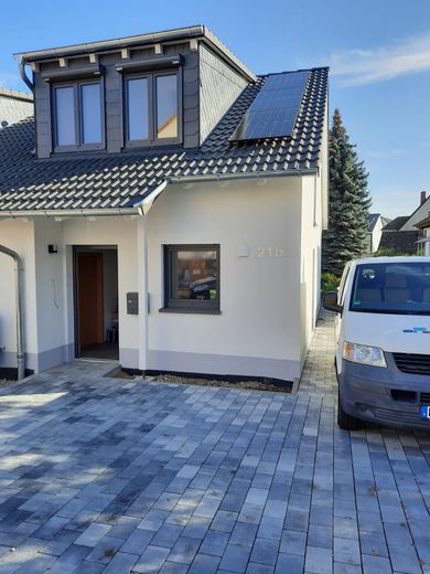 Modern semi-detached house with garden and carport in a quiet location in Mannheim-Waldhof – WJ-00146_bild_001.jpg
