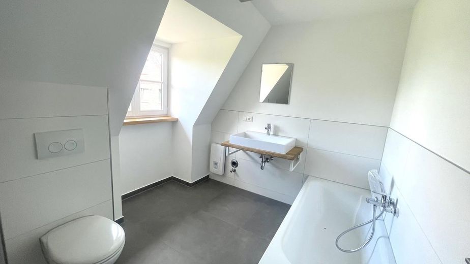 Wohn(t)raum vor den Toren Hamburgs: 4-Zimmer-Wohnung mit eigener Terrasse – Foto 9