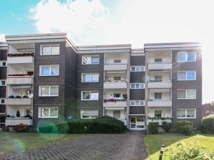 3-Zimmer-Wohnung mit Potenzial und Balkon in Duisburg – Foto 1