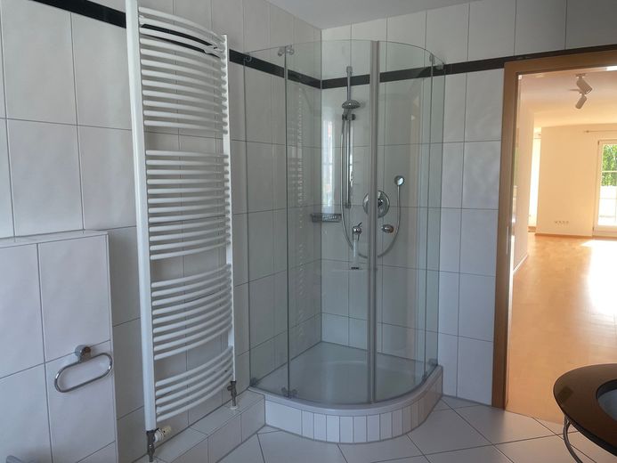 Exklusive 3,5 Zimmer Luxuswohnung mit direktem Bodenseeblick in Nonnenhorn – Photo 7