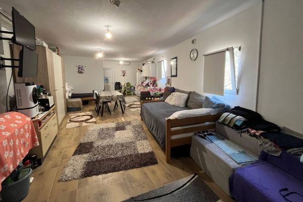 Vir großes Studio Apartment 41m² + Parkplatz