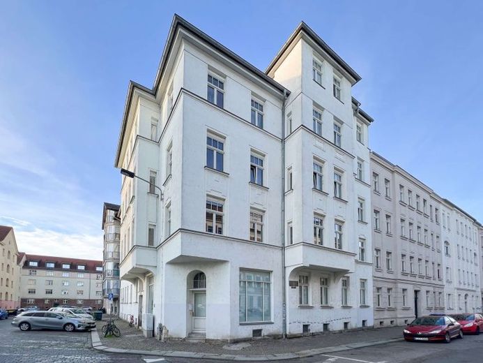 Dachgeschosswohnung im denkmalgeschützten MFH in Schönefeld – Foto 1