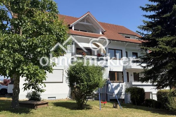 Außergewöhnliche DG-Wohnung mit viel Potential und besonderem Flair