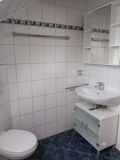 Helle 2 Zi. Whg (ca.47qm) mit Loggia, Stellplatz& EBK - 630€ warm – Foto 5