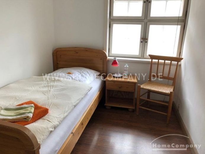 Bellissimo appartamento di 5 locali, arredato, ottime dotazioni. Cortile interno utilizzabile. – 32fd4ba3e86040f3597aad739adea93021587103.jpg