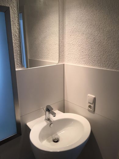 Hübsche 1-Zimmer-Wohnung in Mainz-Gonsenheim – Duschbad
