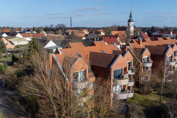 Langfristig vermietete Kapitalanlage mit eigenem Garten!